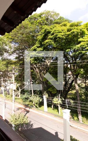 Casa à venda com 387m², 4 quartos e 4 vagasVaranda Quarto 4 - Suíte