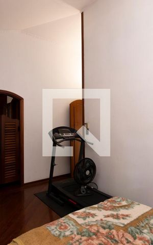 Casa à venda com 387m², 4 quartos e 4 vagasQuarto 4 - Suíte
