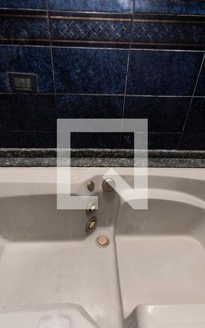Casa à venda com 387m², 4 quartos e 4 vagasBanheiro 1