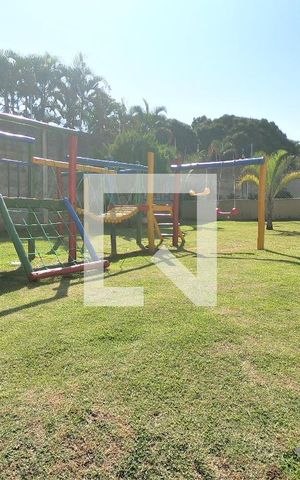 Casa de condomínio à venda com 250m², 4 quartos e 2 vagasPlayground