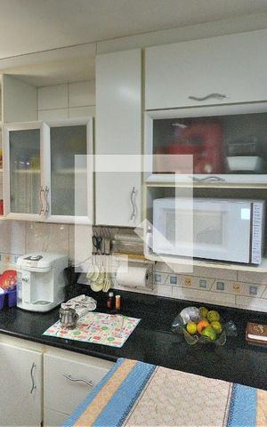 Casa de condomínio à venda com 250m², 4 quartos e 2 vagasCozinha