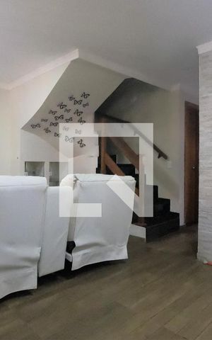 Casa de condomínio à venda com 250m², 4 quartos e 2 vagasSala