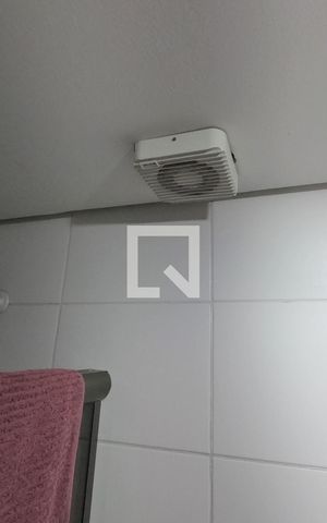Casa de condomínio à venda com 250m², 4 quartos e 2 vagasBanheiro 