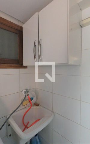 Casa de condomínio à venda com 250m², 4 quartos e 2 vagasÁrea de Serviço