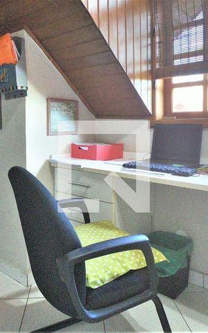 Casa de condomínio à venda com 250m², 4 quartos e 2 vagasSuíte 2