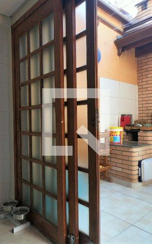 Casa de condomínio à venda com 250m², 4 quartos e 2 vagasÁrea de Serviço