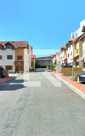 Casa de condomínio à venda com 250m², 4 quartos e 2 vagasÁrea comum