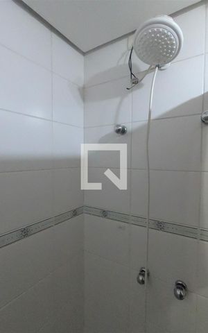Casa de condomínio à venda com 250m², 4 quartos e 2 vagasBanheiro 