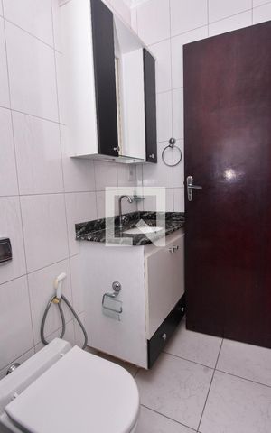 Casa à venda com 256m², 4 quartos e 4 vagasBanheiro da Suíte 1