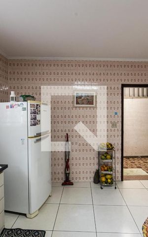 Casa à venda com 220m², 3 quartos e 5 vagas Casa à venda com 220m², 3 quartos e 5 vagasCozinha