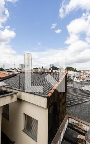 Casa à venda com 220m², 3 quartos e 5 vagas Casa à venda com 220m², 3 quartos e 5 vagasQuarto 3