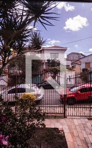 Casa à venda com 220m², 3 quartos e 5 vagas Casa à venda com 220m², 3 quartos e 5 vagasVista Sala