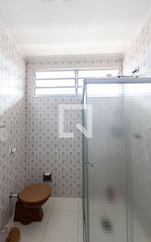 Casa à venda com 220m², 3 quartos e 5 vagas Casa à venda com 220m², 3 quartos e 5 vagasBanheiro Quarto 2