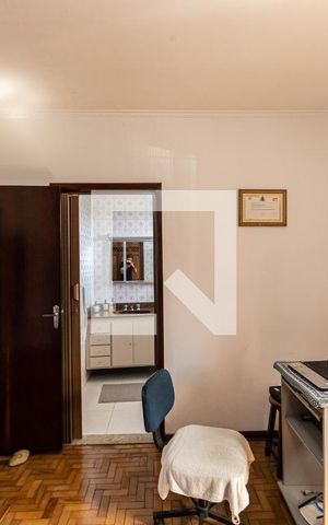 Casa à venda com 220m², 3 quartos e 5 vagas Casa à venda com 220m², 3 quartos e 5 vagasQuarto 2