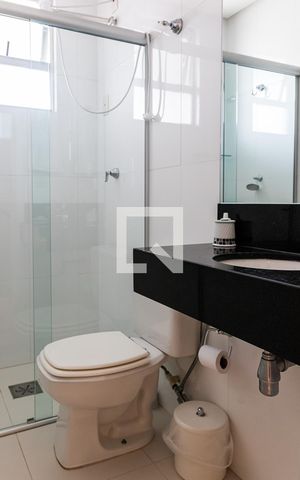 Apartamento à venda com 360m², 4 quartos e 3 vagas Apartamento à venda com 360m², 4 quartos e 3 vagasBanheiro Social
