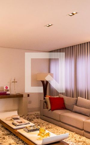 Apartamento à venda com 360m², 4 quartos e 3 vagas Apartamento à venda com 360m², 4 quartos e 3 vagasSala