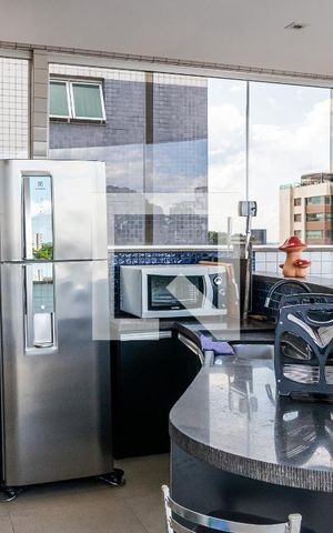 Apartamento à venda com 360m², 4 quartos e 3 vagas Apartamento à venda com 360m², 4 quartos e 3 vagasCobertura