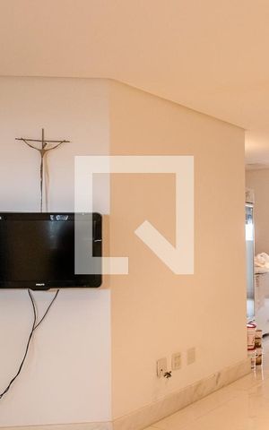 Apartamento à venda com 360m², 4 quartos e 3 vagas Apartamento à venda com 360m², 4 quartos e 3 vagasSala 2