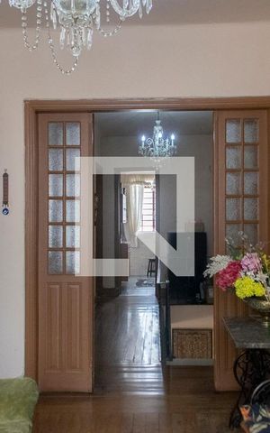 Casa à venda com 180m², 3 quartos e 1 vaga