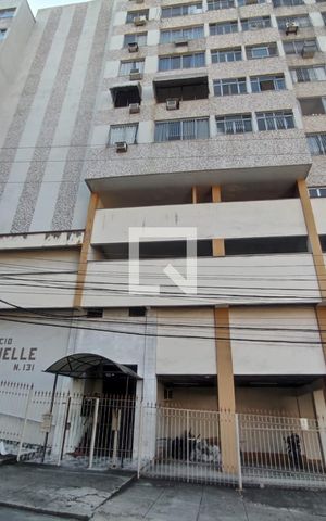Apartamento à venda com 71m², 1 quarto e 1 vagaFachada