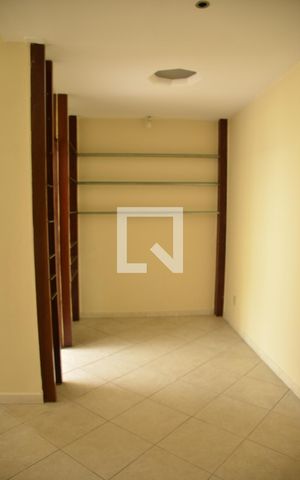 Apartamento à venda com 71m², 1 quarto e 1 vagaSala