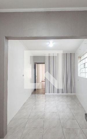 Casa à venda com 180m², 3 quartos e 2 vagas Casa à venda com 180m², 3 quartos e 2 vagasCozinha