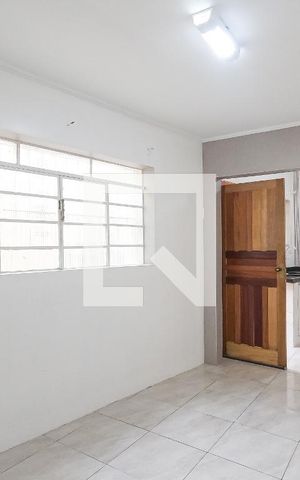 Casa à venda com 180m², 3 quartos e 2 vagas Casa à venda com 180m², 3 quartos e 2 vagasCozinha