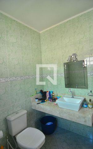 Casa à venda com 155m², 4 quartos e 5 vagasBanheiro Suíte
