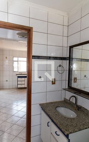 Apartamento à venda com 57m², 2 quartos e sem vagaBanheiro