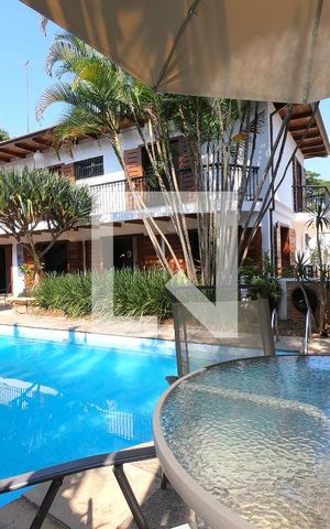 Casa à venda com 800m², 5 quartos e 4 vagasPiscina