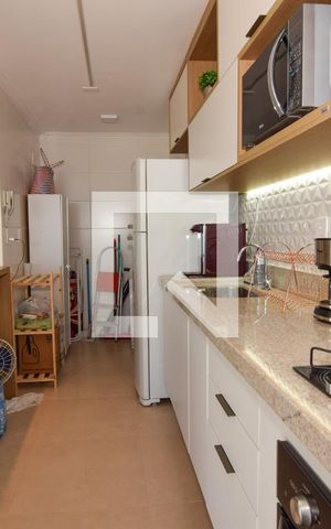Apartamento para alugar com 67m², 2 quartos e 2 vagas Apartamento para alugar com 67m², 2 quartos e 2 vagasCozinha