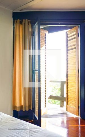 Casa de condomínio à venda com 700m², 5 quartos e 2 vagas Casa de condomínio à venda com 700m², 5 quartos e 2 vagasSuíte 3