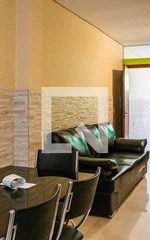 Casa à venda com 110m², 2 quartos e 1 vaga Casa à venda com 110m², 2 quartos e 1 vagaSala