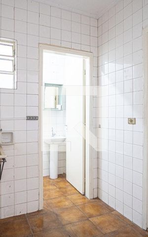 Casa à venda com 200m², 3 quartos e 2 vagas Casa à venda com 200m², 3 quartos e 2 vagasÁrea de Serviço