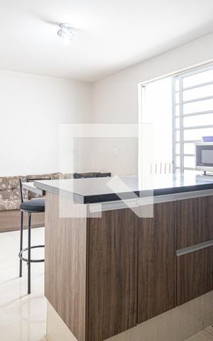 Casa à venda com 200m², 3 quartos e 2 vagas Casa à venda com 200m², 3 quartos e 2 vagasCozinha