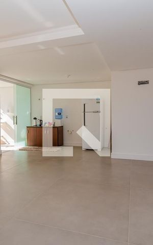 Casa à venda com 270m², 3 quartos e 4 vagas Casa à venda com 270m², 3 quartos e 4 vagasCozinha
