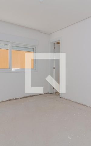 Casa à venda com 270m², 3 quartos e 4 vagas Casa à venda com 270m², 3 quartos e 4 vagasQuarto 2