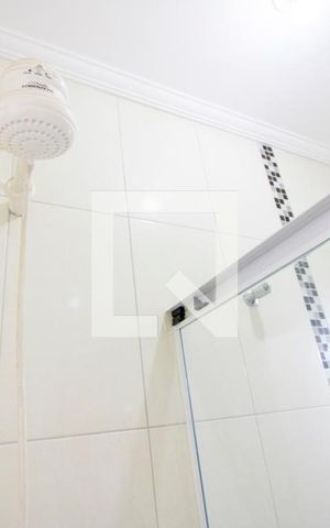 Casa de condomínio à venda com 80m², 2 quartos e 2 vagas Casa de condomínio à venda com 80m², 2 quartos e 2 vagasBanheiro social