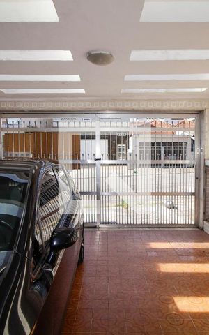 Casa à venda com 89m², 3 quartos e 2 vagasGaragem