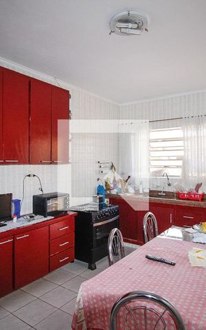 Casa à venda com 89m², 3 quartos e 2 vagasCozinha