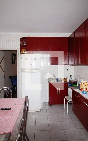 Casa à venda com 89m², 3 quartos e 2 vagasCozinha