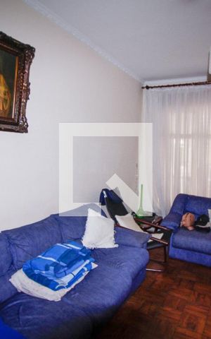 Casa à venda com 89m², 3 quartos e 2 vagasSala