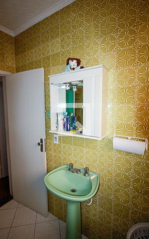 Casa à venda com 89m², 3 quartos e 2 vagasBanheiro 1