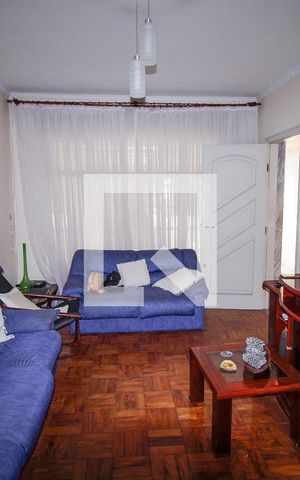 Casa à venda com 89m², 3 quartos e 2 vagasSala
