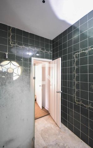 Casa à venda com 500m², 4 quartos e 5 vagas Casa à venda com 500m², 4 quartos e 5 vagasBanheiro suíte 4