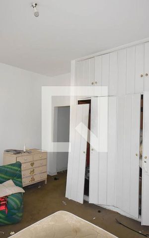 Casa à venda com 500m², 4 quartos e 5 vagas Casa à venda com 500m², 4 quartos e 5 vagasSuíte 4