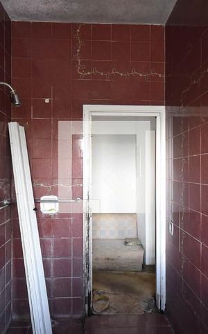 Casa à venda com 500m², 4 quartos e 5 vagas Casa à venda com 500m², 4 quartos e 5 vagasBanheiro suíte 1