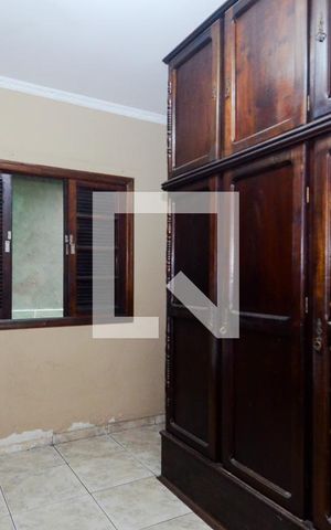 Casa à venda com 306m², 3 quartos e 4 vagasQuarto 2