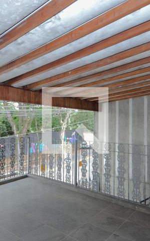Casa à venda com 306m², 3 quartos e 4 vagasVaranda