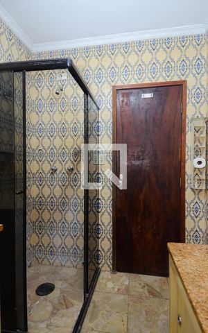 Casa à venda com 306m², 3 quartos e 4 vagasBanheiro